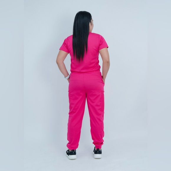 SMALL Size Drifit Top and Jogger Scrub Set - Picture 7 of 9